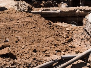 Common Damage Risks When Trenching Near Utilities in Urban Areas